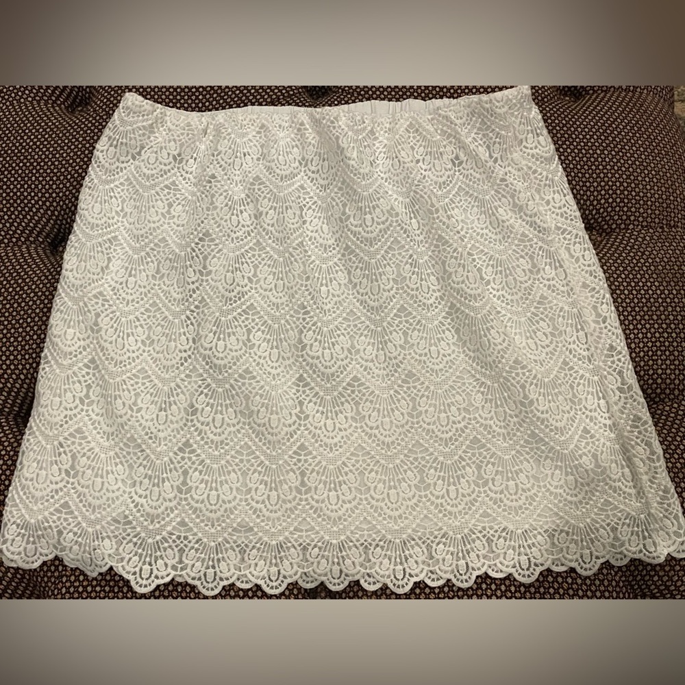 Jcrew white lace scalloped Skirt Sz 12 (stretch/elastic waist) EUC